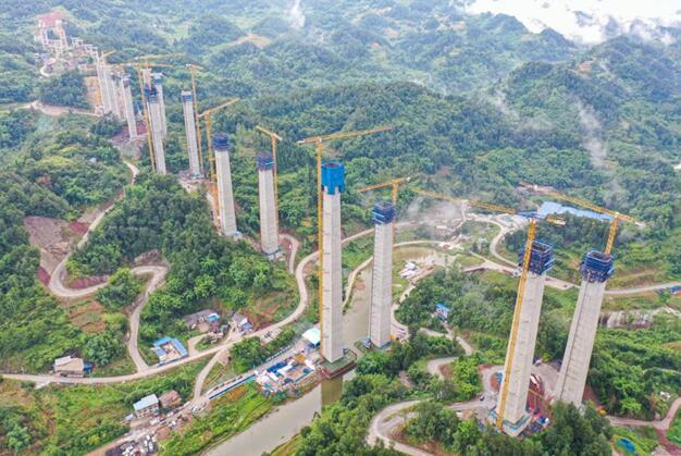 蘆溝河特大橋建設(shè)進度。中建鐵投供圖