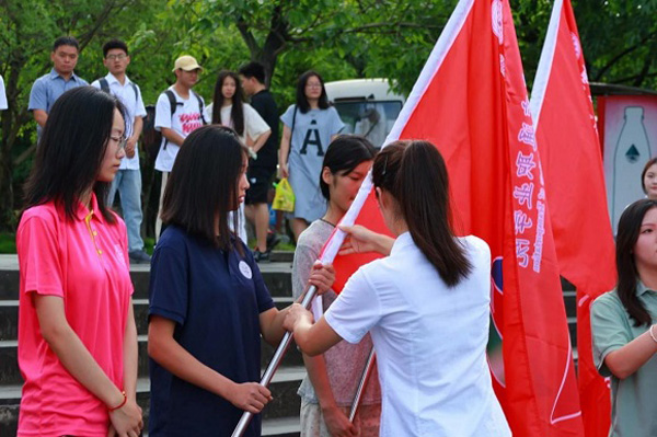 出征儀式。重慶交職院供圖