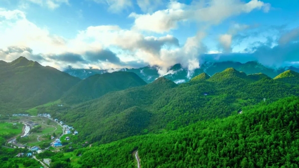 滿月鎮(zhèn)美景。開州區(qū)文旅委供圖